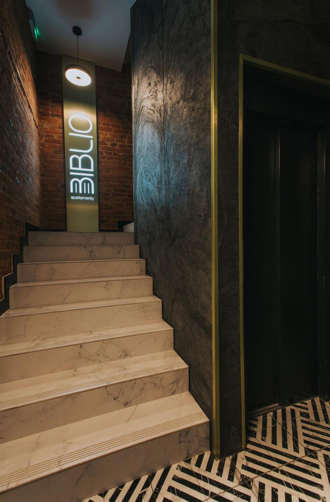 Apartamenty Biblio 우치 외부 사진